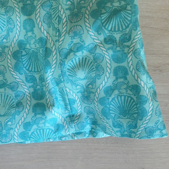 Vineyard Vines- Size 8 - Picture 3 of 4